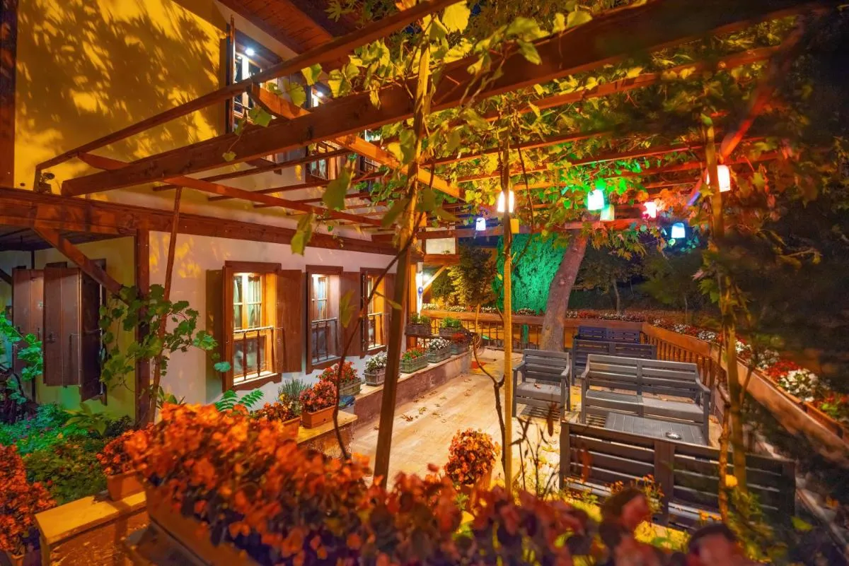 ⁨Cesmeli Konak Garden⁩ — صورة 29