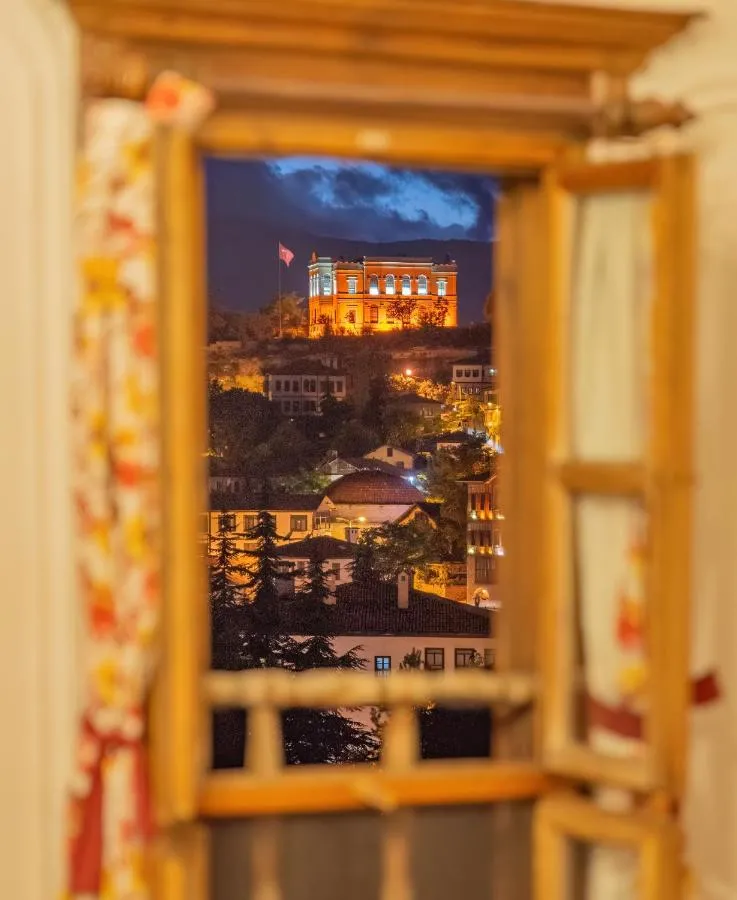 ⁨Cesmeli Konak Garden⁩ — صورة 18