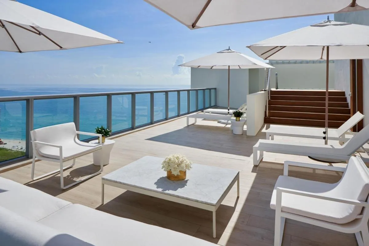 فندق دبليو ساوث بيتش ميامي - ميامي، الولايات المتحدة