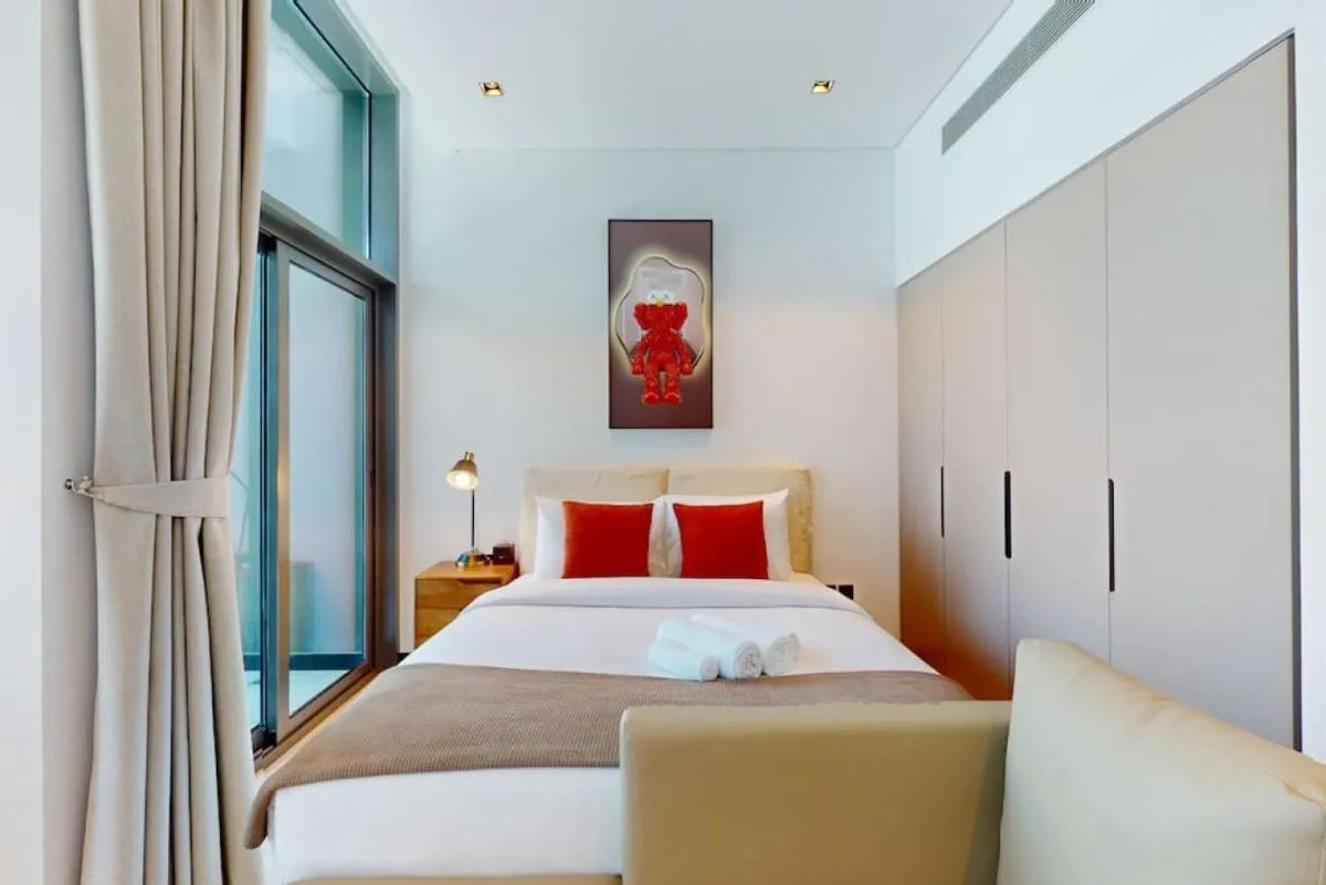 ⁨Vacationer I 15 Northside Tower 1 - Elegant Studio⁩ — صورة 7