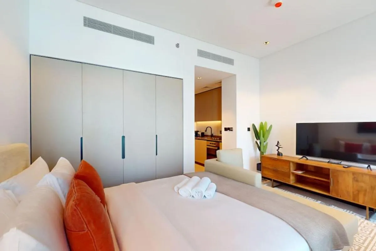 ⁨Vacationer I 15 Northside Tower 1 - Elegant Studio⁩ — صورة 6