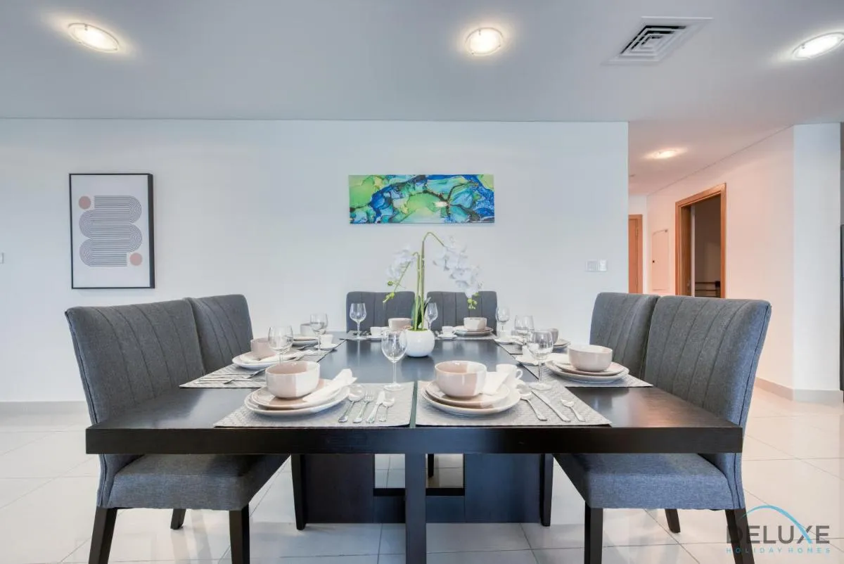 Exquisite 3BR at Ocean Heights Dubai Marina by Deluxe Holiday Homes — صورة 2