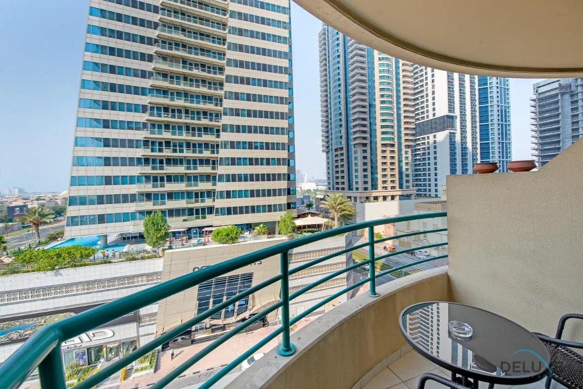 Dazzling 1BR at Marina Crown Dubai Marina by Deluxe Holiday Homes — صورة 3