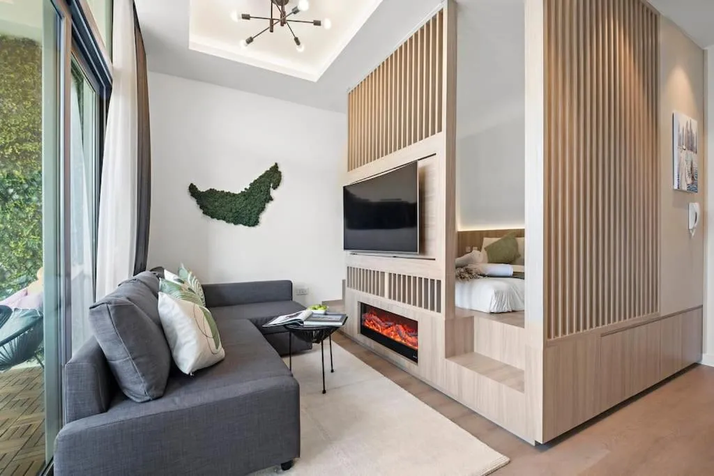 سوزي دوباي مارينا ديسيغن ستوديو سلوسي تو جميرا بيتش مالل & ميترو - دبي، الإمارات