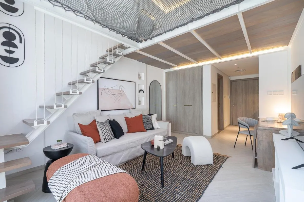 Fashionable loft with catamaran net in JVC — صورة 2