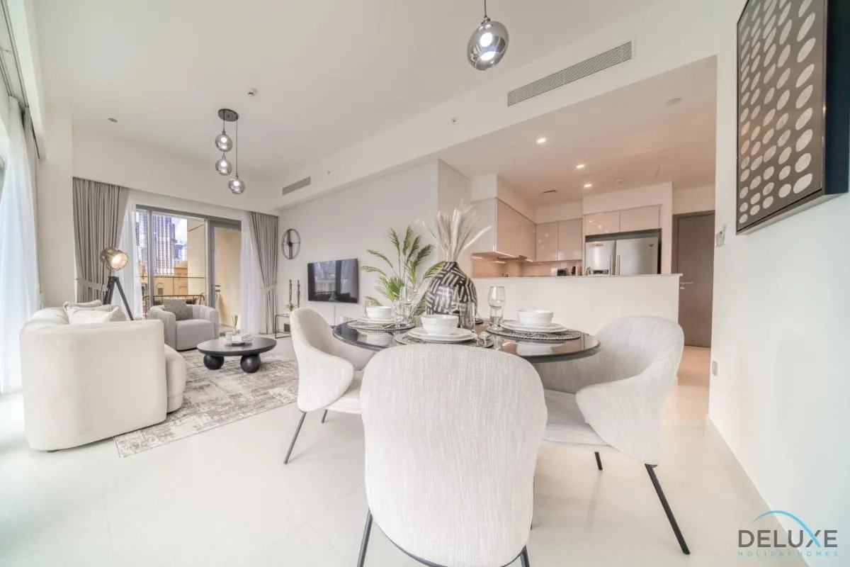 Stylish 2BR with Burj Khalifa View at Burj Royale Downtown Dubai by Deluxe Holiday Homes — صورة 3