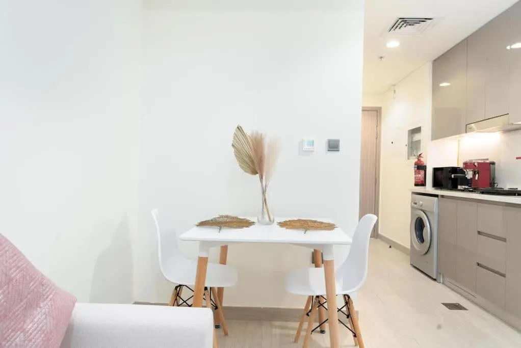 ⁨Nice Studio in Azizi Riviera 32 - Dubai⁩ — صورة 21