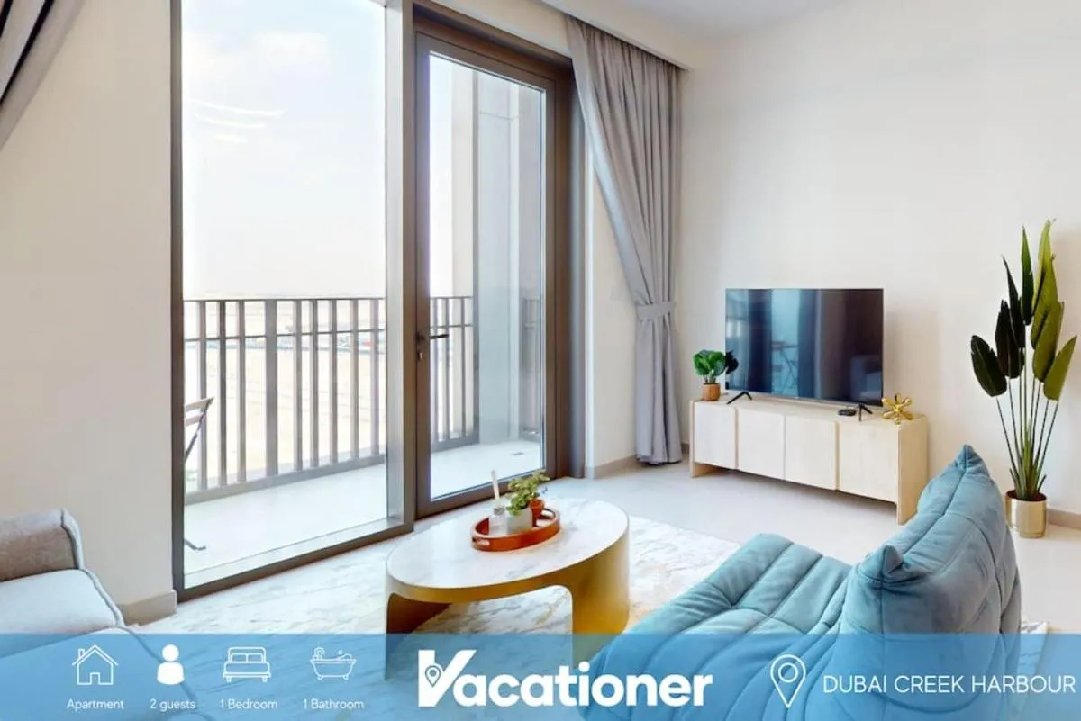 Vacationer I Summer at Creek Beach - Elegant One Bedroom