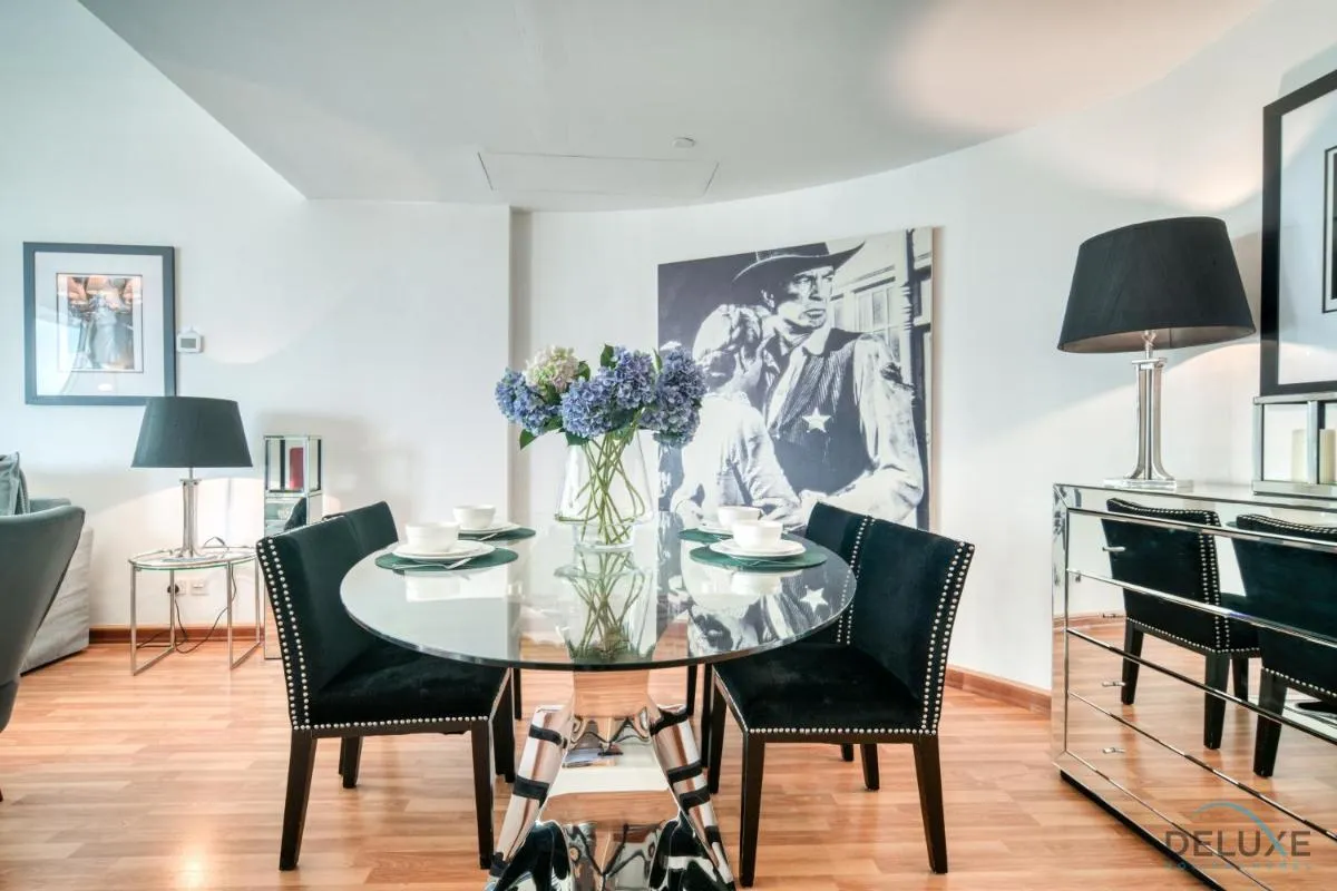 Contemporary 1BR at Marina Terrace Tower Dubai Marina by Deluxe Holiday Homes — صورة 2