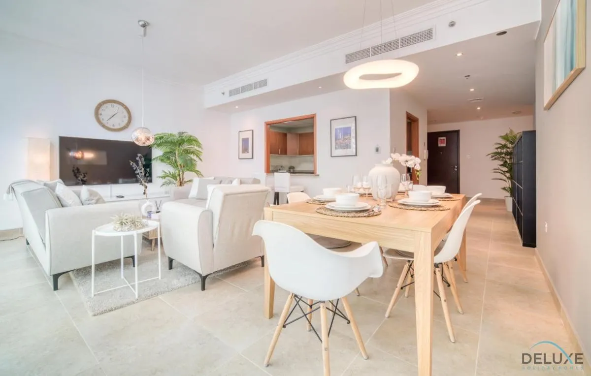 Colossal 2BR at MAG 218 Dubai Marina by Deluxe Holiday Homes — صورة 2