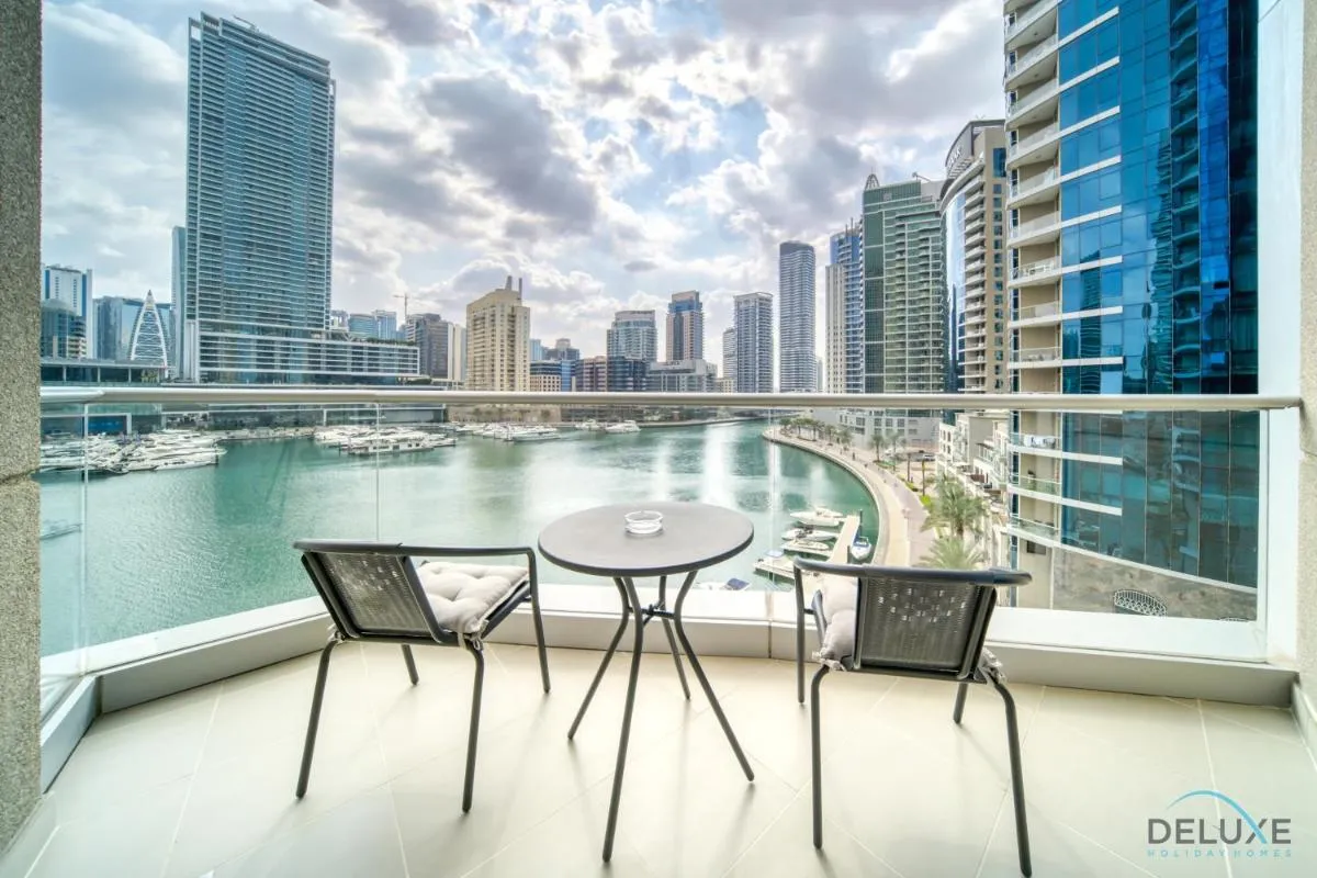 Elegant 2BR at Beauport XI Dubai Marina by Deluxe Holiday Homes — صورة 3