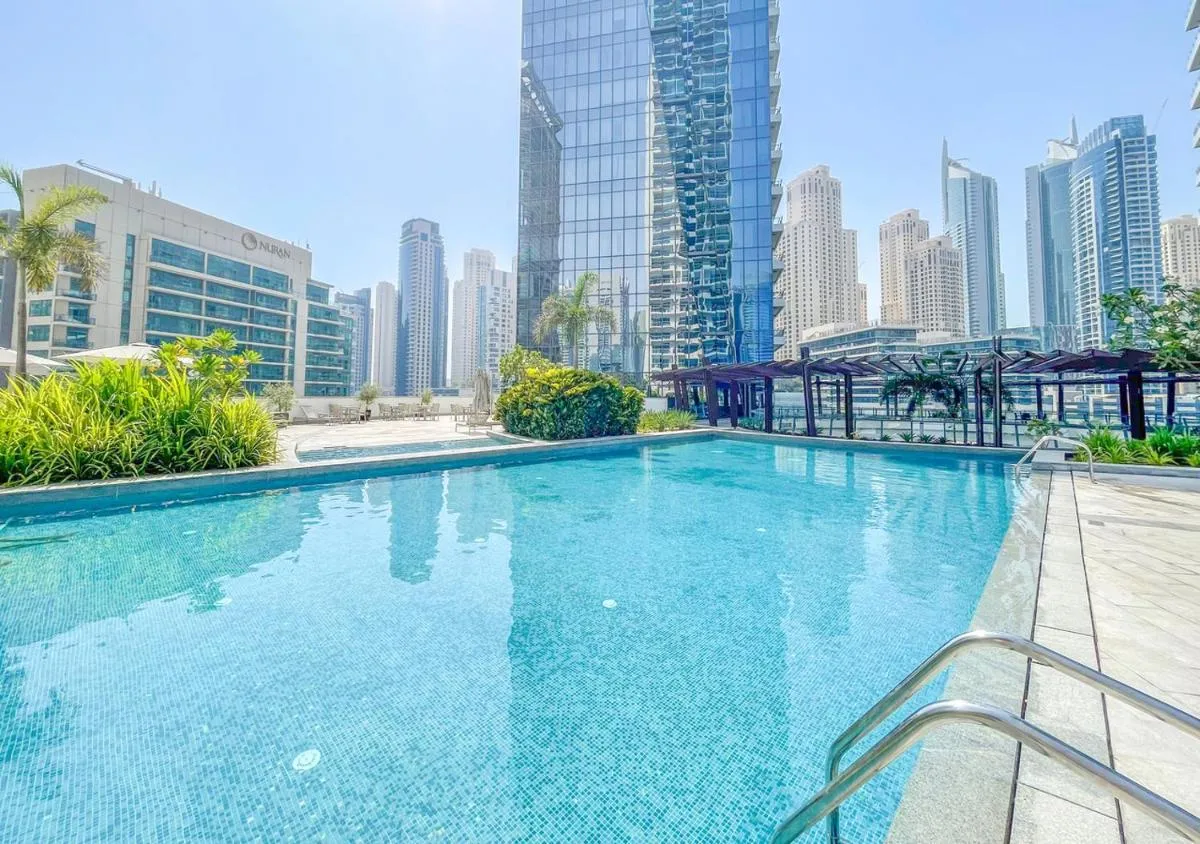 Luxury 1BR Apartment in the heart Marina, Connection to Dubai Marina Mall - Silverene tower — صورة 3