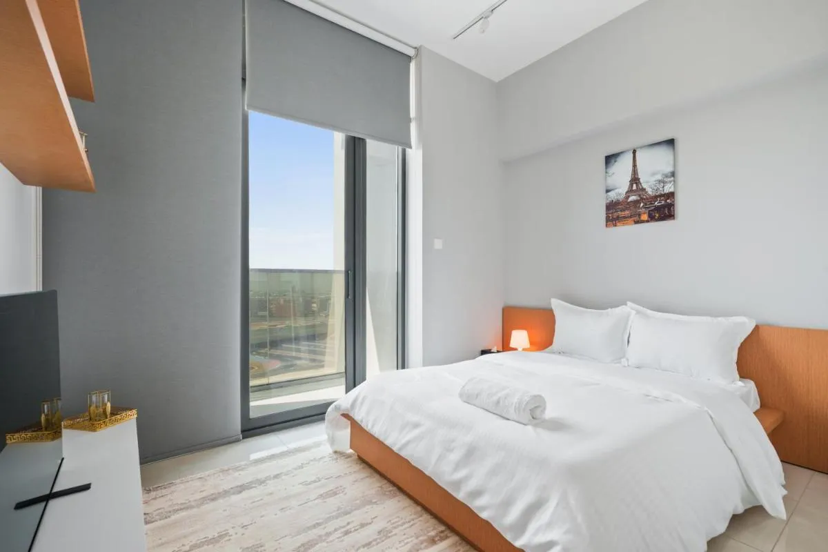Sunny Studio In Vibrant Dubailand Area