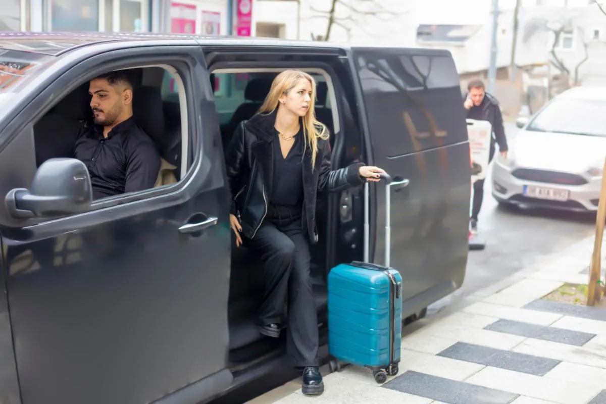 ⁨Dem Premium Hotel - Round Trip Airport Service - Istanbul International Airport⁩ — صورة 6