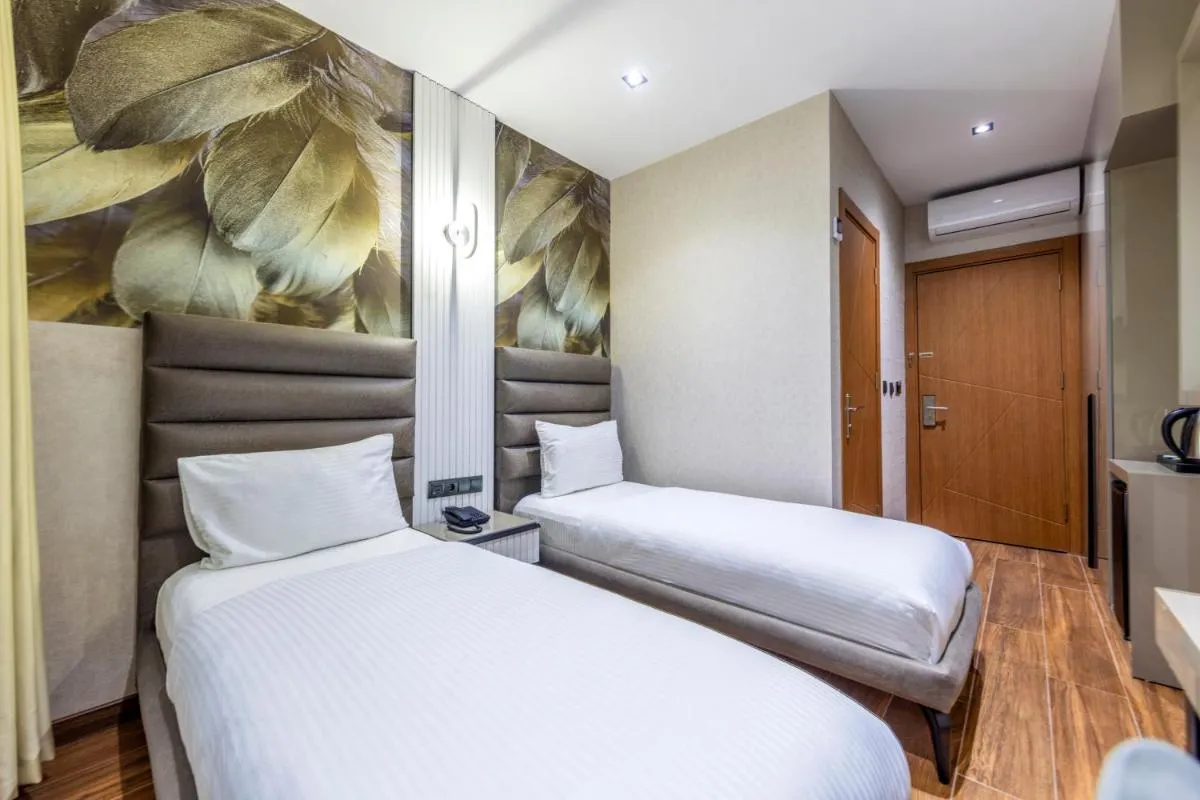 ⁨Dem Premium Hotel - Round Trip Airport Service - Istanbul International Airport⁩ — صورة 50