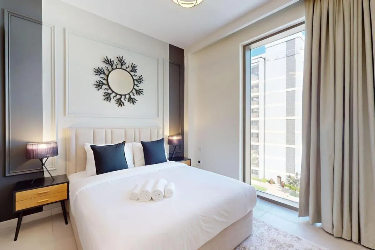 Vacationer I Lux 1 Bed I Creek Harbour I Stunning Skyline Views I Summer at Creek Beach Tower