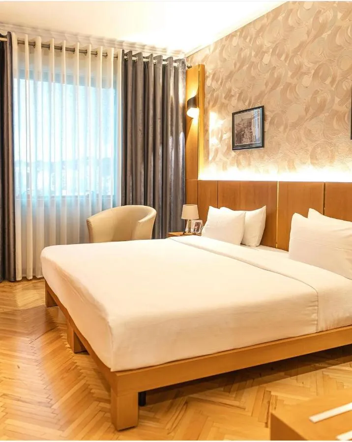 فندق تيرانا الدولي — صورة 3