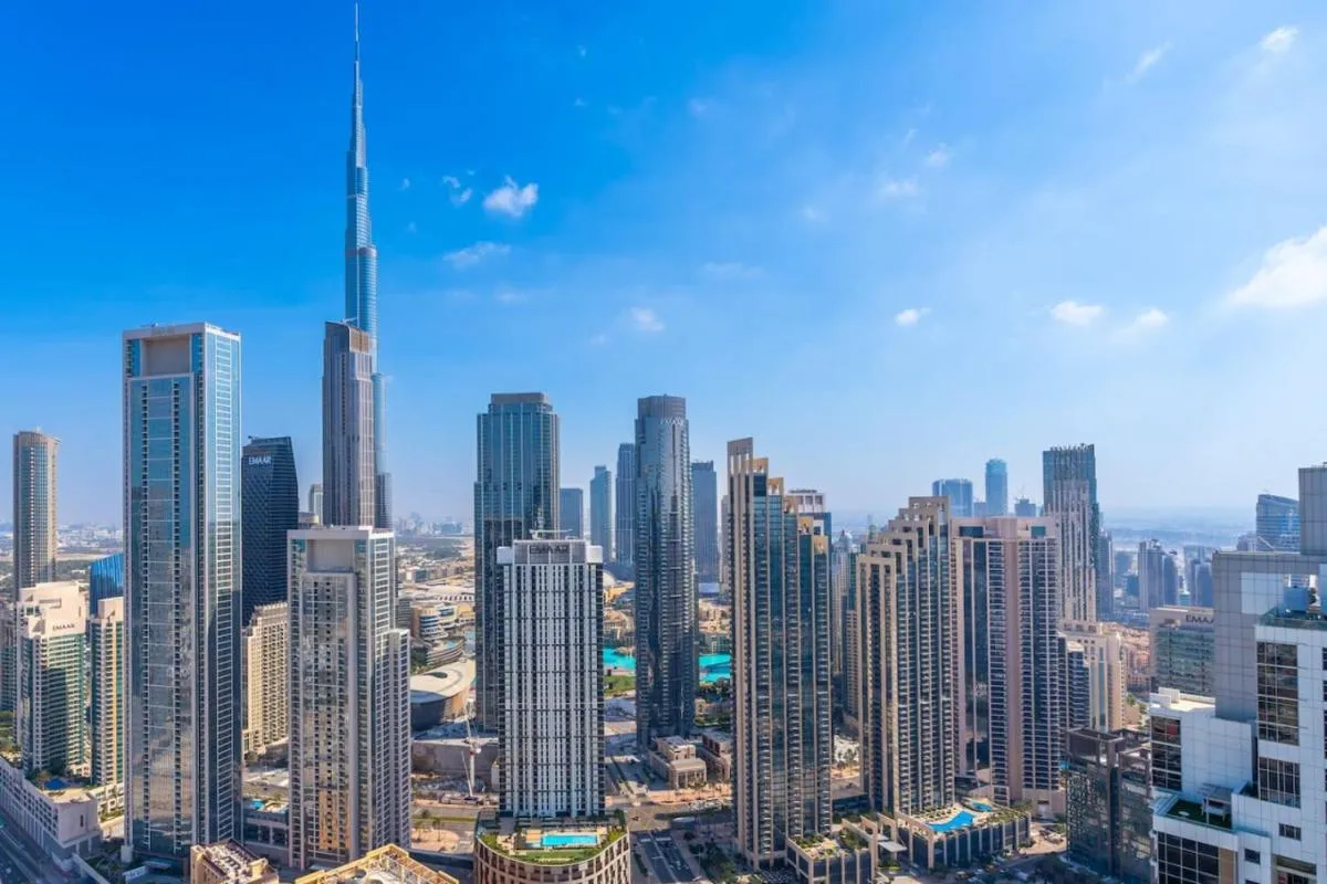 ⁨The Cinephile Burj Khalifa View 2BR Dubai⁩ — صورة 5