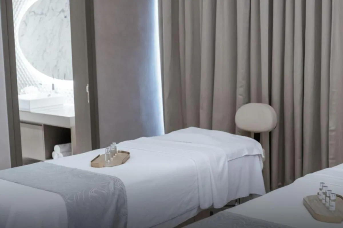 ⁨The Cinephile Burj Khalifa View 2BR Dubai⁩ — صورة 31