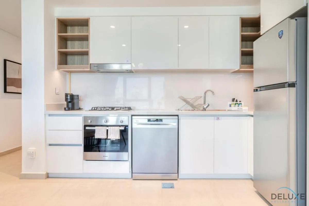 Exquisite 1BR at Downtown Views II Tower 2 Downtown Dubai by Deluxe Holiday Homes — صورة 4