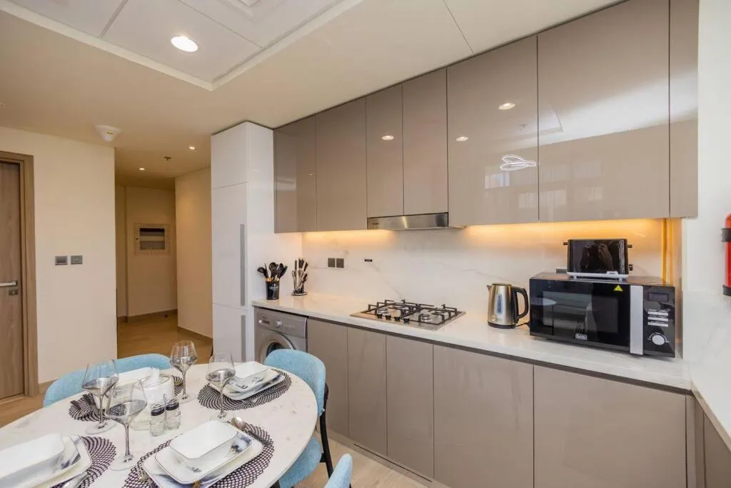 ⁨Urban Charm: Luxe 1BR Haven Near Downtown Dubai⁩ — صورة 22