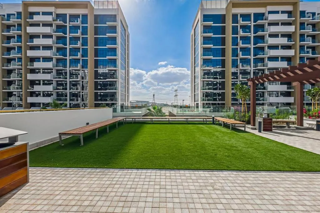 ⁨Urban Charm: Luxe 1BR Haven Near Downtown Dubai⁩ — صورة 27