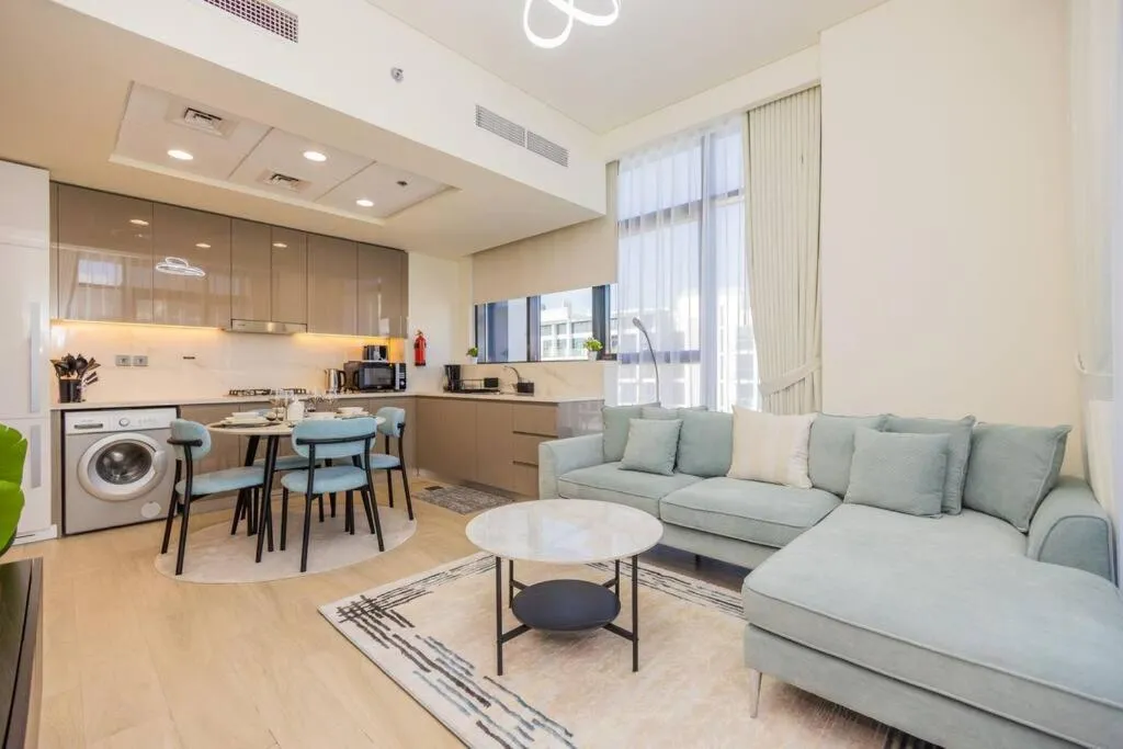 ⁨Urban Charm: Luxe 1BR Haven Near Downtown Dubai⁩ — صورة 33
