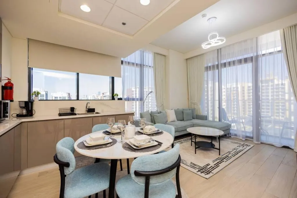 ⁨Urban Charm: Luxe 1BR Haven Near Downtown Dubai⁩ — صورة 34
