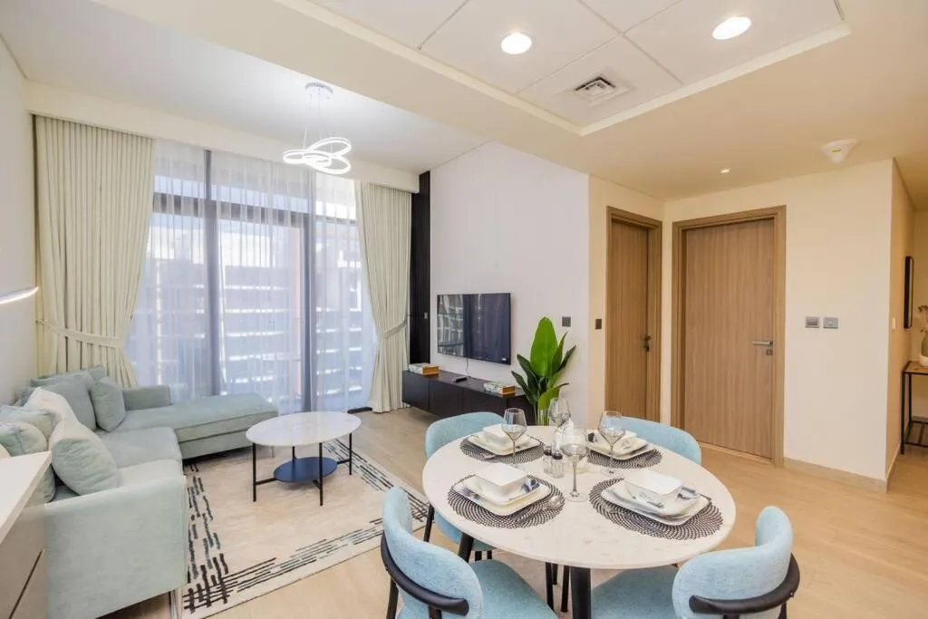 ⁨Urban Charm: Luxe 1BR Haven Near Downtown Dubai⁩ — صورة 41