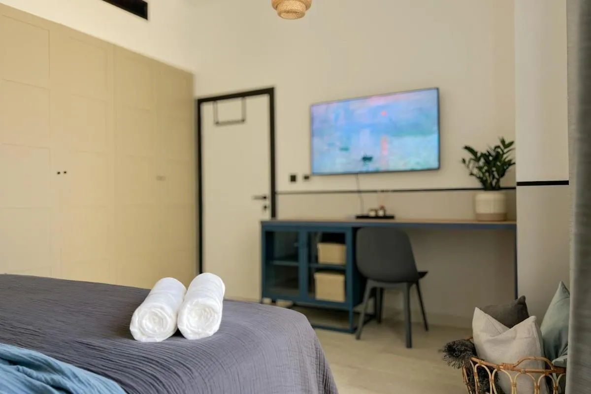 FavDubai presents 2BR apartment in The Heart of JBR and Dubai Marina 150 m to JBR Beach with famous Ain Dubai view the biggest ferris wheel in the world Swimming pool access, air-conditioned gym, free parking & Housekeeping — صورة 3