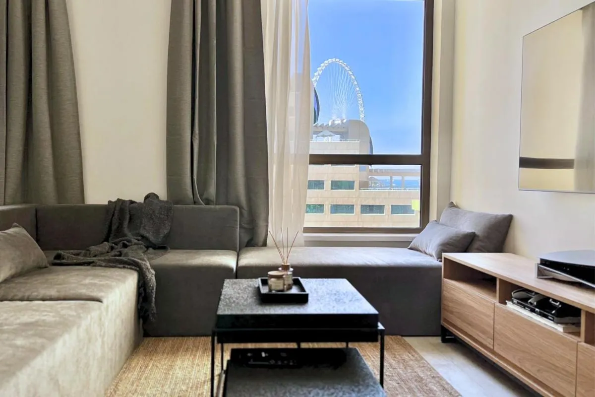 FavDubai presents 2BR apartment in The Heart of JBR and Dubai Marina 150 m to JBR Beach with famous Ain Dubai view the biggest ferris wheel in the world Swimming pool access, air-conditioned gym, free parking & Housekeeping — صورة 2