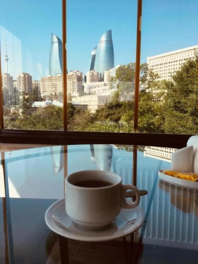 ولد سيتي إن هوتيل — صورة 3