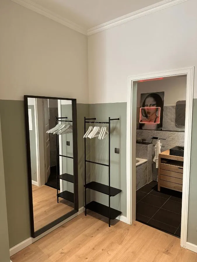 لاكجري ين وف برلين ميتت — صورة 3