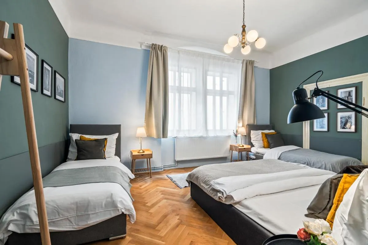 تشارلس بريدغ هيستوريكال ابتس باي ميتشالفريندس — صورة 2