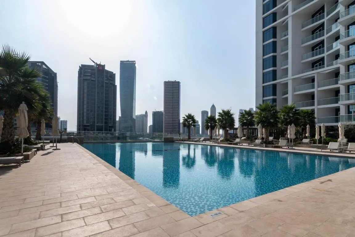 ⁨GuestReady - Stylish studio with Dubai Canal view⁩ — صورة 13