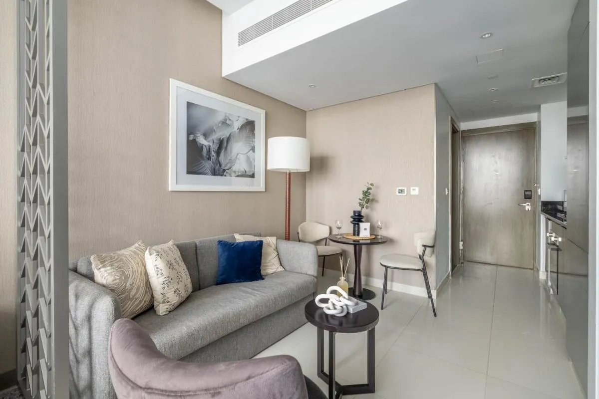 ⁨GuestReady - Stylish studio with Dubai Canal view⁩ — صورة 8