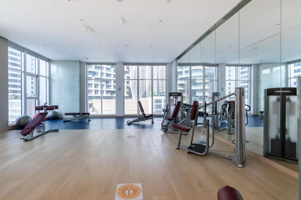⁨GuestReady - Stylish studio with Dubai Canal view⁩ — صورة 17