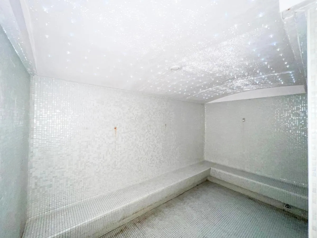 ⁨MAG318, Modern Studio Apartment with Great Amenities and Canal View, 5min Walk to Dubai Mall⁩ — صورة 29