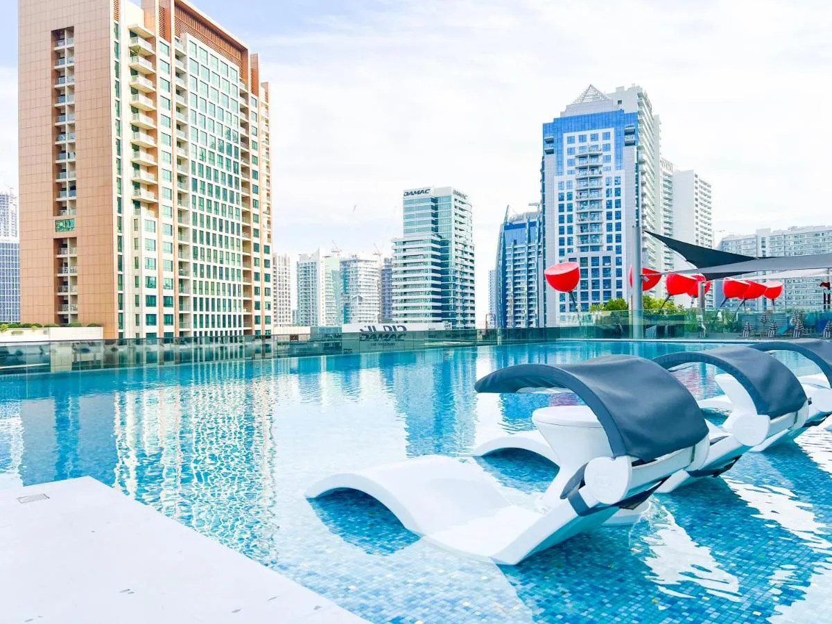⁨MAG318, Modern Studio Apartment with Great Amenities and Canal View, 5min Walk to Dubai Mall⁩ — صورة 20