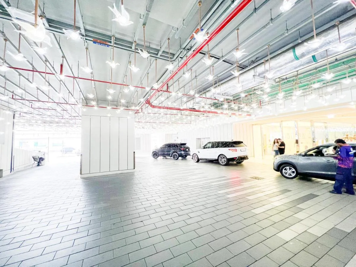 ⁨MAG318, Modern Studio Apartment with Great Amenities and Canal View, 5min Walk to Dubai Mall⁩ — صورة 15