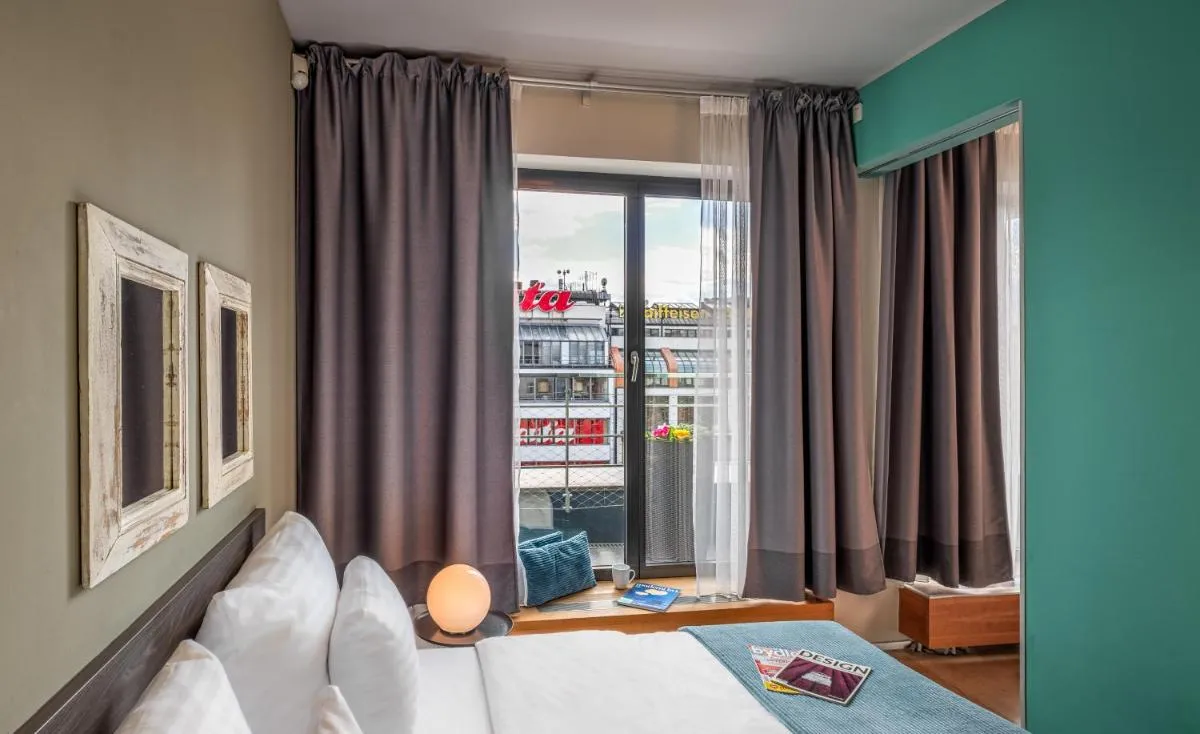 فن ترراكس باي ادرز — صورة 4