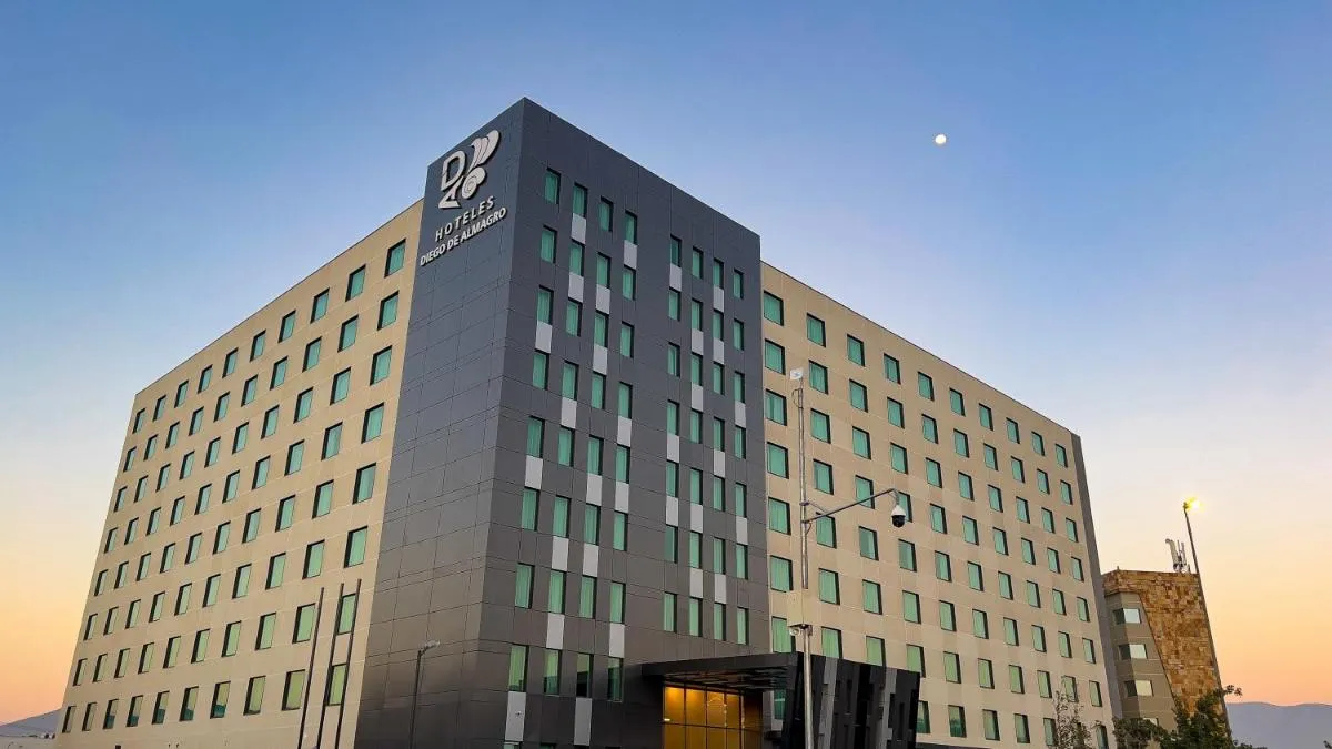 ديغو د الماغرو بوداهول اروبورتو - سانتياغو، تشيلي