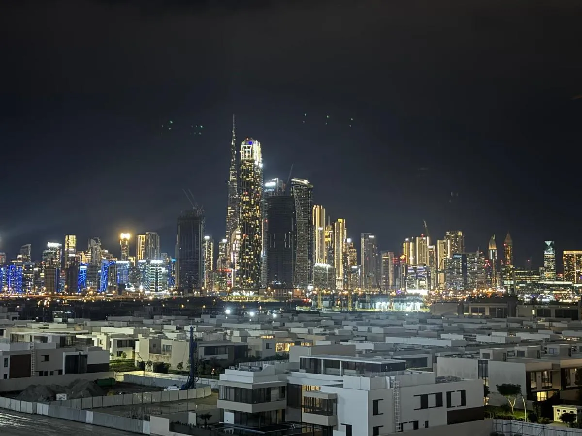 ⁨Modern studio view Burj Khalifa⁩ — صورة 6