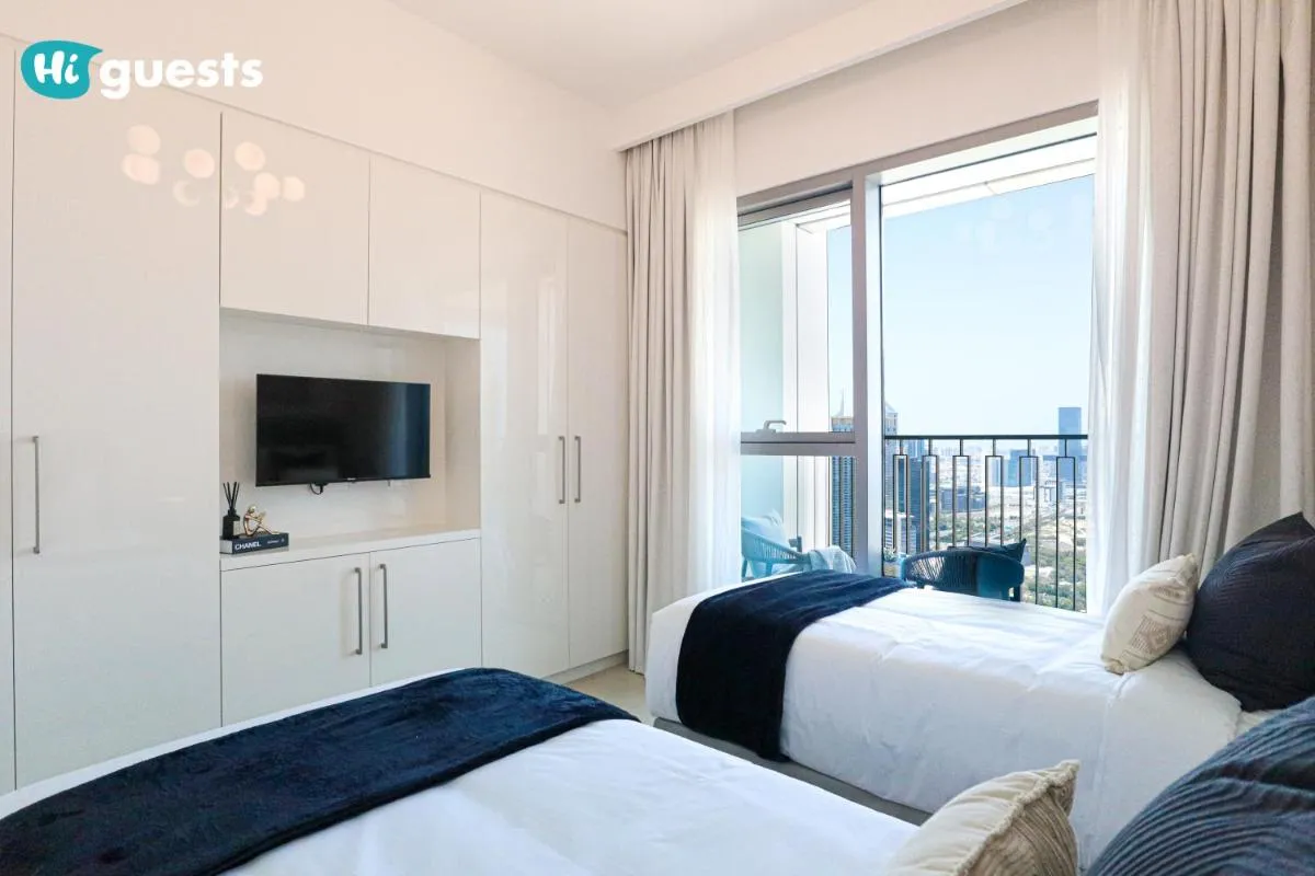 ⁨HiGuests - Sky-High Luxury 2BR Apt in Downtown Views Dubai⁩ — صورة 33