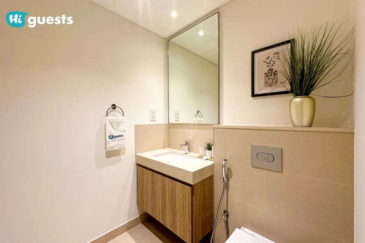 ⁨HiGuests - Sky-High Luxury 2BR Apt in Downtown Views Dubai⁩ — صورة 36