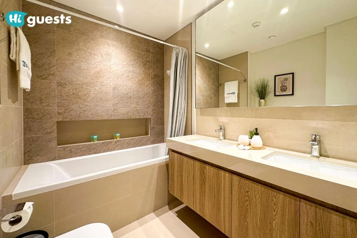 ⁨HiGuests - Sky-High Luxury 2BR Apt in Downtown Views Dubai⁩ — صورة 29