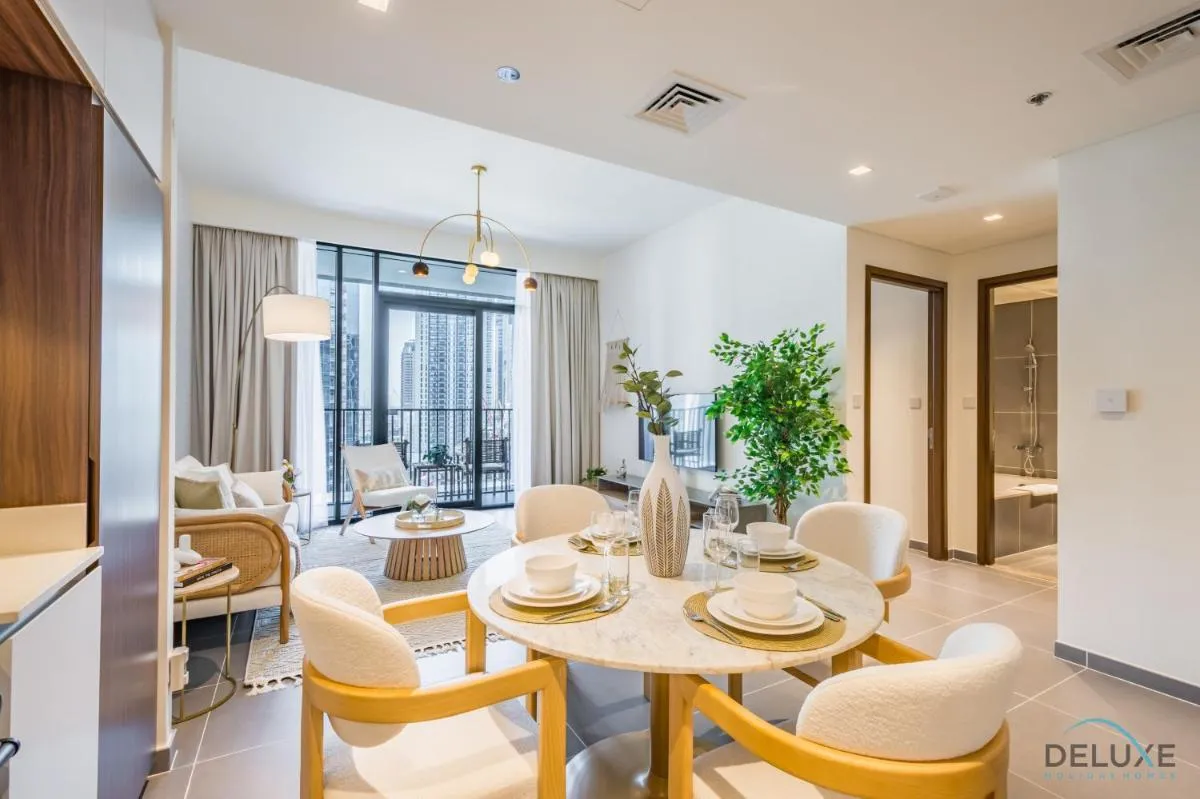 Charming 1BR Apartment in Creek Edge Tower 1, Dubai Creek Harbor by Deluxe Holiday Homes — صورة 2