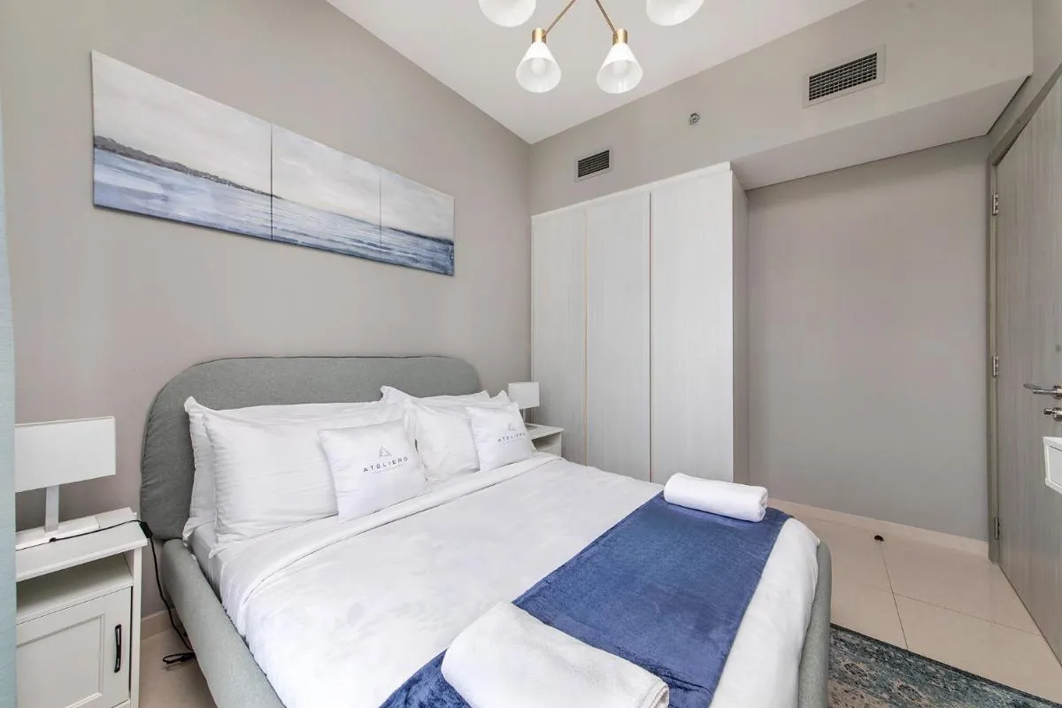 ⁨Zada Tower 1BR with amazing Dubai Canal view⁩ — صورة 12