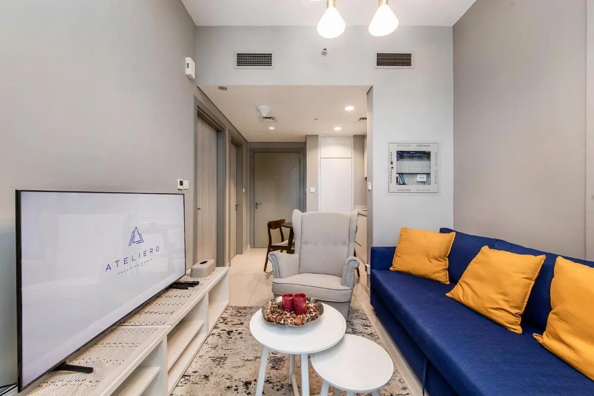 ⁨Zada Tower 1BR with amazing Dubai Canal view⁩ — صورة 10
