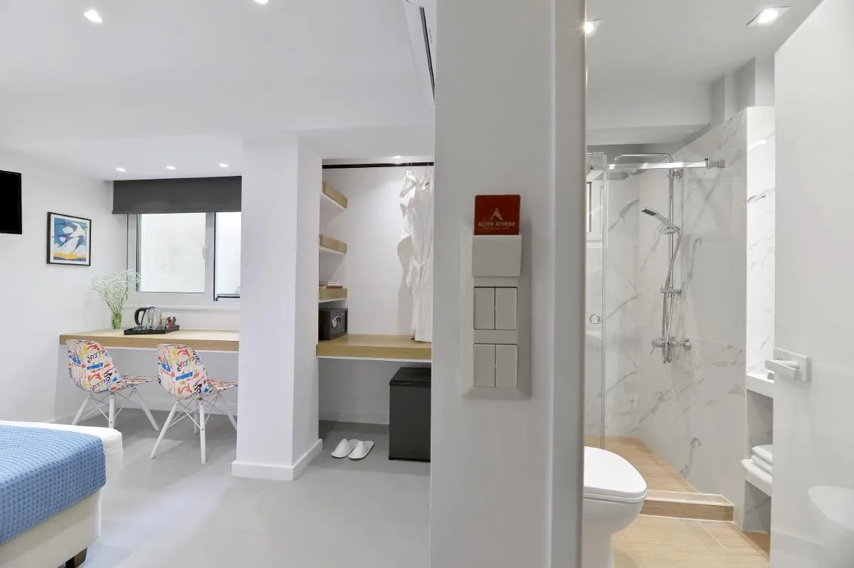 التير اتهينس — صورة 2